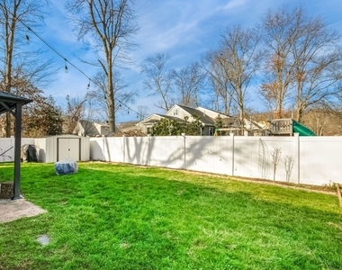 110 Greenbrook Rd - Photo Thumbnail 20