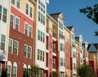 370 E. Diamond Ave - Photo Thumbnail 1