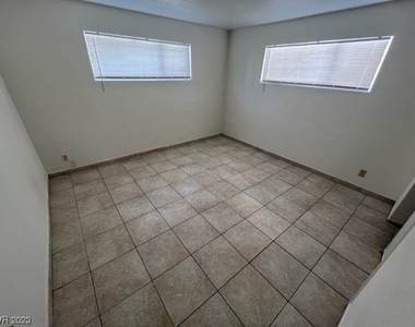 2120 Van Patten Place - Photo Thumbnail 5