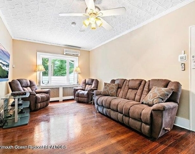 214 Cliftwood Road - Photo Thumbnail 7