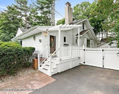 214 Cliftwood Road - Photo Thumbnail 1