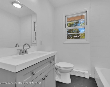 526 E Woodland Avenue - Photo Thumbnail 10