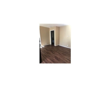 1365 Beecher St Sw - Photo Thumbnail 8