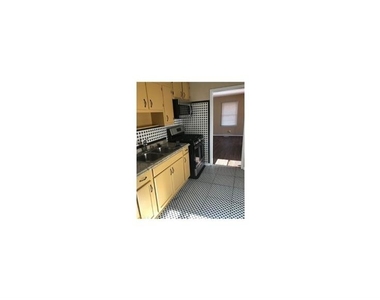 1365 Beecher St Sw - Photo Thumbnail 7