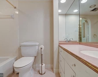 4601 N Park Ave #1121 - Photo Thumbnail 14