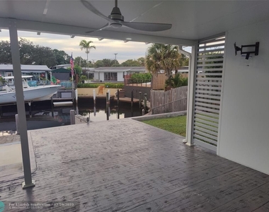 2413 Key Largo Ln - Photo Thumbnail 18