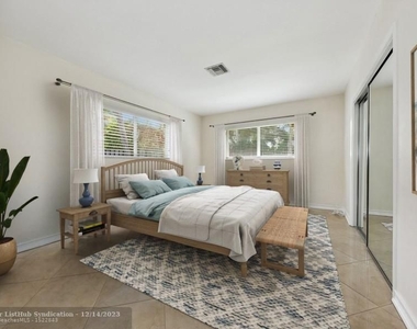 254 Lombardy Ave - Photo Thumbnail 9