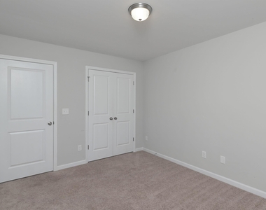 436 Riglaw Circle - Photo Thumbnail 20