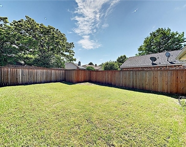 4608 Queen Circle - Photo Thumbnail 15