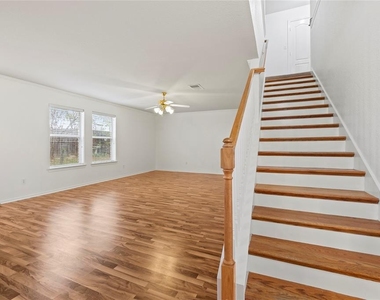 4504 Skipador Drive - Photo Thumbnail 19