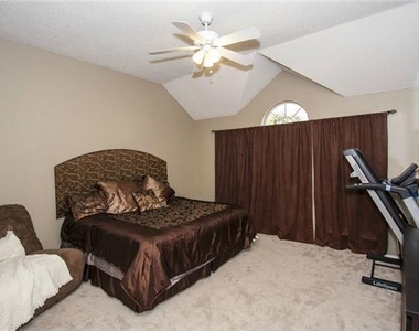 10904 Reisling Drive - Photo Thumbnail 26