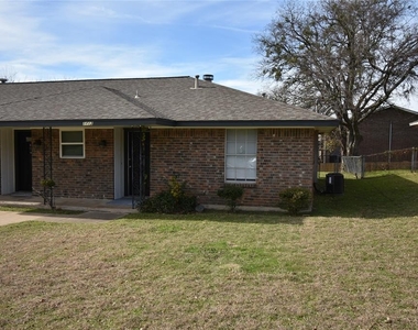 1413 Deborah Avenue - Photo Thumbnail 2