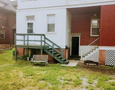 233 E Pitt Street - Photo Thumbnail 28