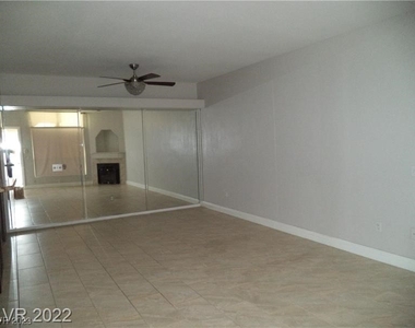 3605 Spanish Butterfly Street - Photo Thumbnail 19