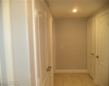 3605 Spanish Butterfly Street - Photo Thumbnail 26