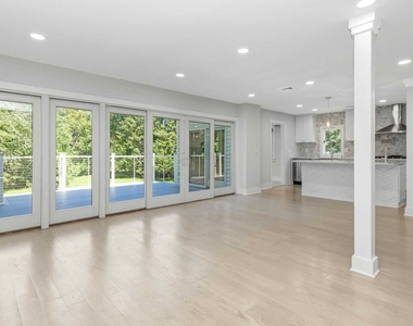 436 East Saddle River Road - Photo Thumbnail 7