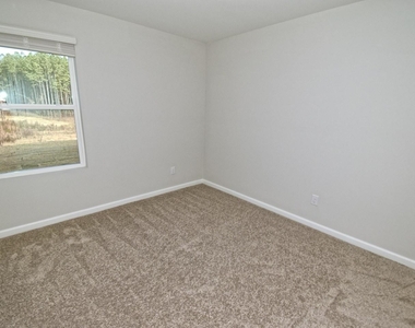 725 Spellbrook Road - Photo Thumbnail 16