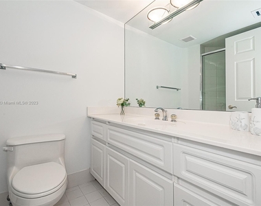 6301 Sw Collins Ave - Photo Thumbnail 21