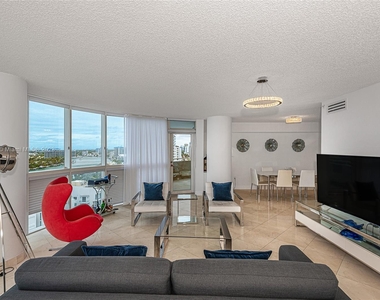 6301 Sw Collins Ave - Photo Thumbnail 6