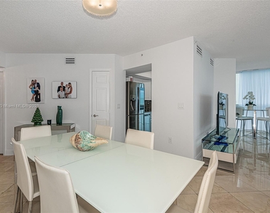 6301 Sw Collins Ave - Photo Thumbnail 11