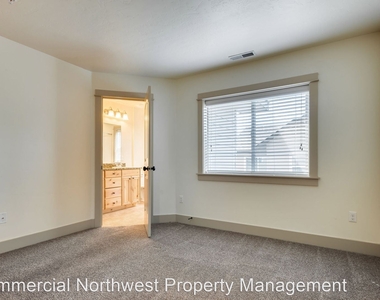 2211 E Warm Springs Ave - Photo Thumbnail 10