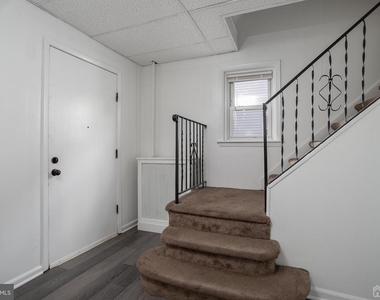 306 Beechwood Avenue - Photo Thumbnail 4