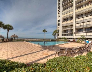 1460 Gulf Boulevard - Photo Thumbnail 2