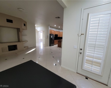 7728 Villa De La Paz Avenue - Photo Thumbnail 24