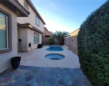 7728 Villa De La Paz Avenue - Photo Thumbnail 14