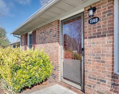 1148 Mckinnon Drive - Photo Thumbnail 2