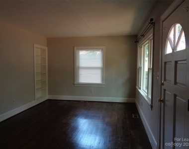 5821 Florence Avenue - Photo Thumbnail 3