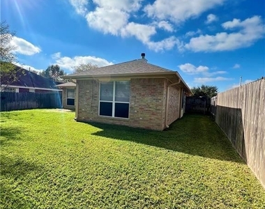 3605 Vienna Drive - Photo Thumbnail 17