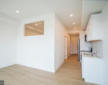 1324 Frankford Avenue - Photo Thumbnail 2