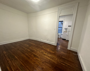 1427 York Avenue - Photo Thumbnail 2