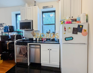 283 East 7th Street - Photo Thumbnail 2