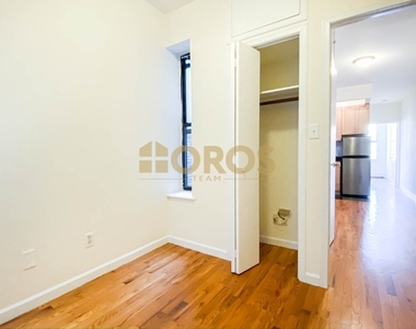 200 East 7th Street - Photo Thumbnail 6