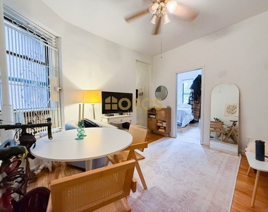 700 East 9th Street - Photo Thumbnail 1