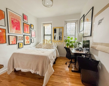 700 East 9th Street - Photo Thumbnail 2