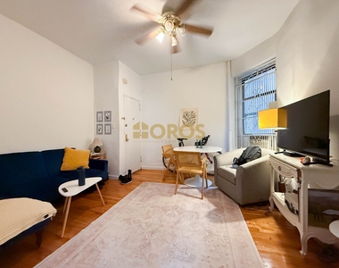 700 East 9th Street - Photo Thumbnail 0