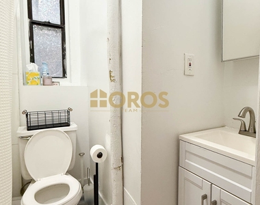 700 East 9th Street - Photo Thumbnail 7