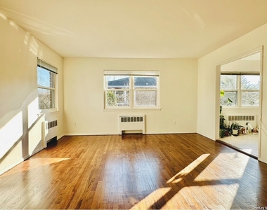 136 Manhasset Avenue - Photo Thumbnail 3