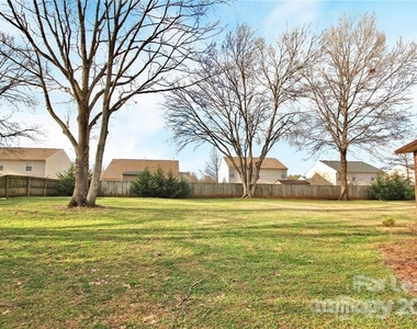 6287 Spring Court Lane - Photo Thumbnail 23