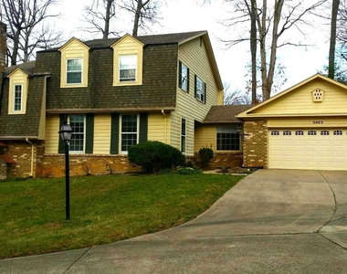 3903 Bentwood Ct - Photo Thumbnail 4