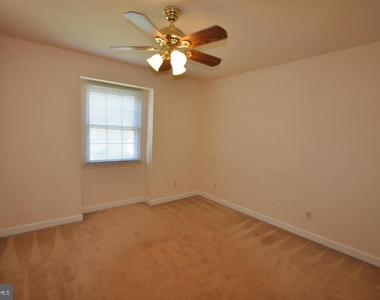 3903 Bentwood Ct - Photo Thumbnail 7