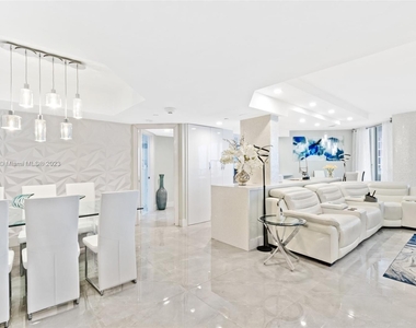 16485 Collins Ave - Photo Thumbnail 8