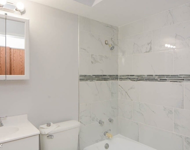 1040 W. Hollywood, Unit A213 - Photo Thumbnail 12