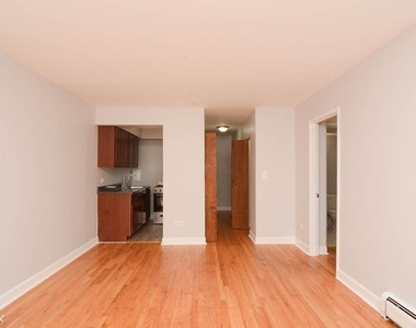 1040 W. Hollywood, Unit A213 - Photo Thumbnail 8