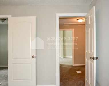 804 Pearl St Unit 1 - Photo Thumbnail 14