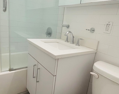 401 East 88th Street, 3c - Photo Thumbnail 12