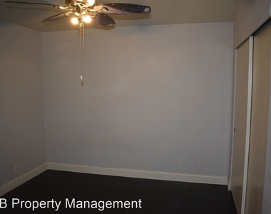 4639 Shade Tree Way - Photo Thumbnail 4